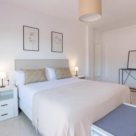 Boliches & By Ele Фуэнхирола